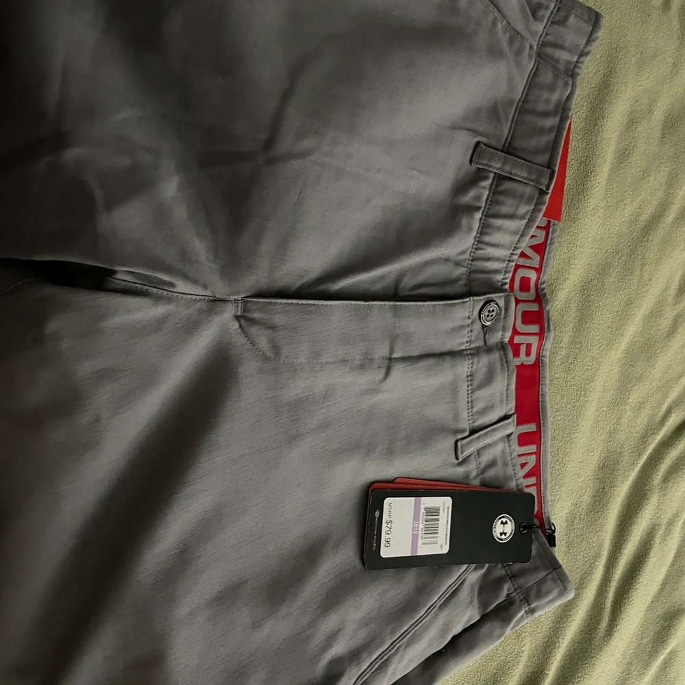 Under Armor men’s gray pants 38x30 NWT